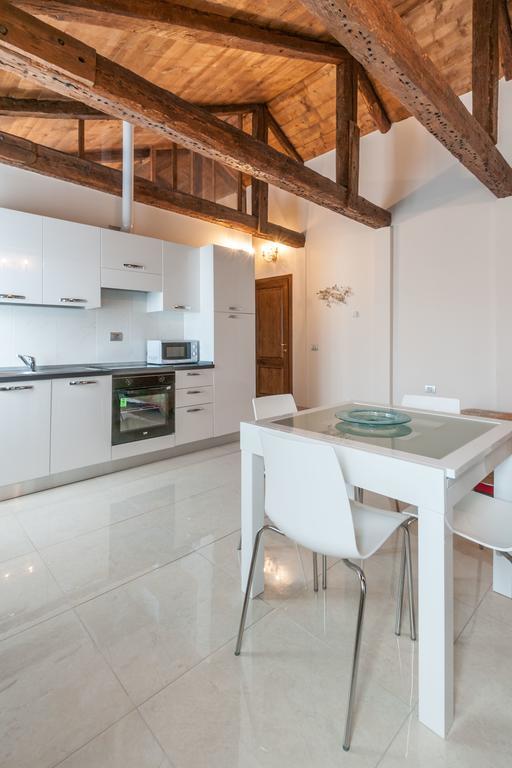 Palazzo Della Torre Apartment Venesia Bagian luar foto