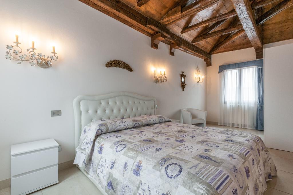 Palazzo Della Torre Apartment Venesia Bagian luar foto